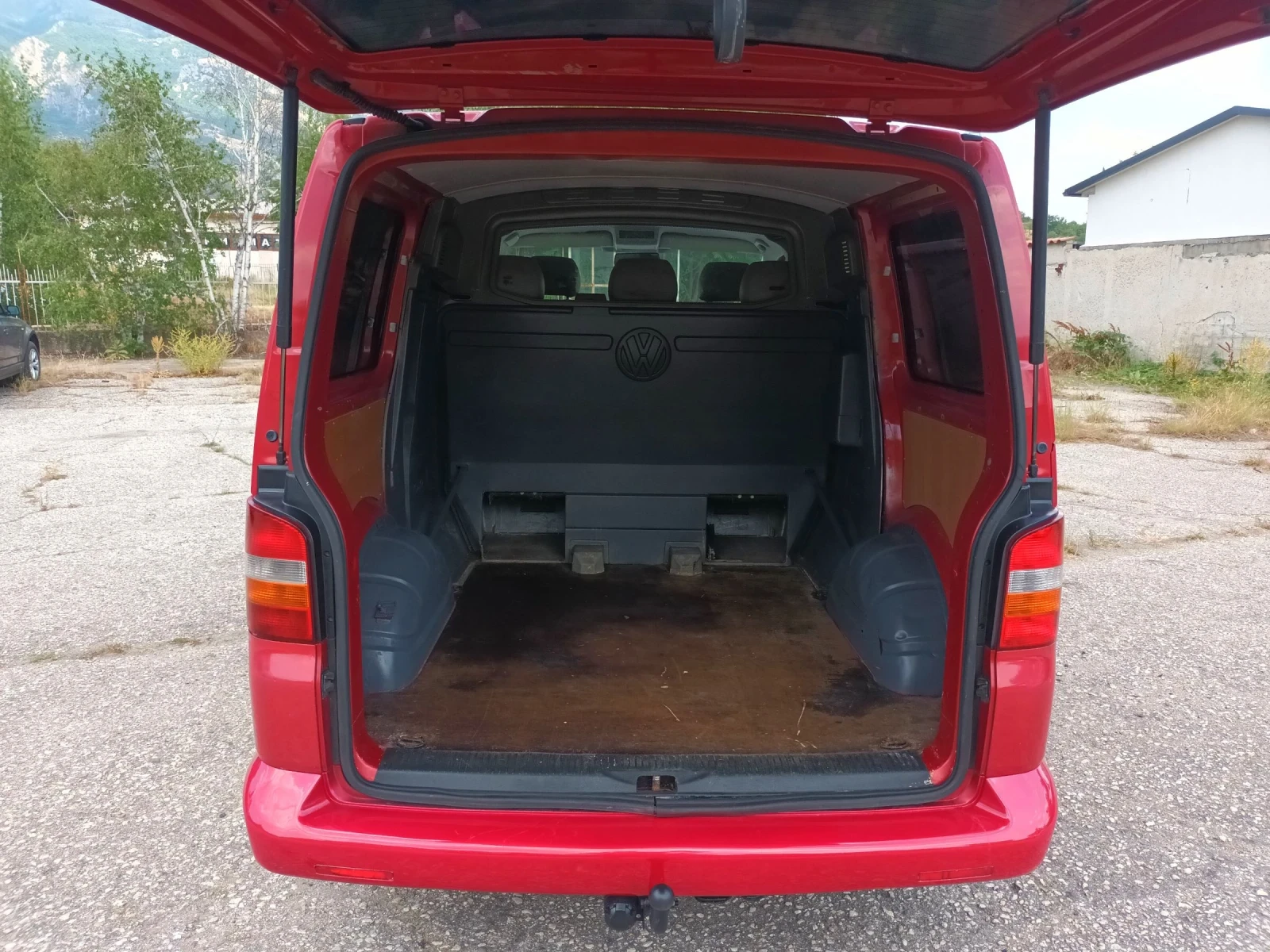 VW Transporter 5 МЕСТЕН КЛИМА - изображение 9
