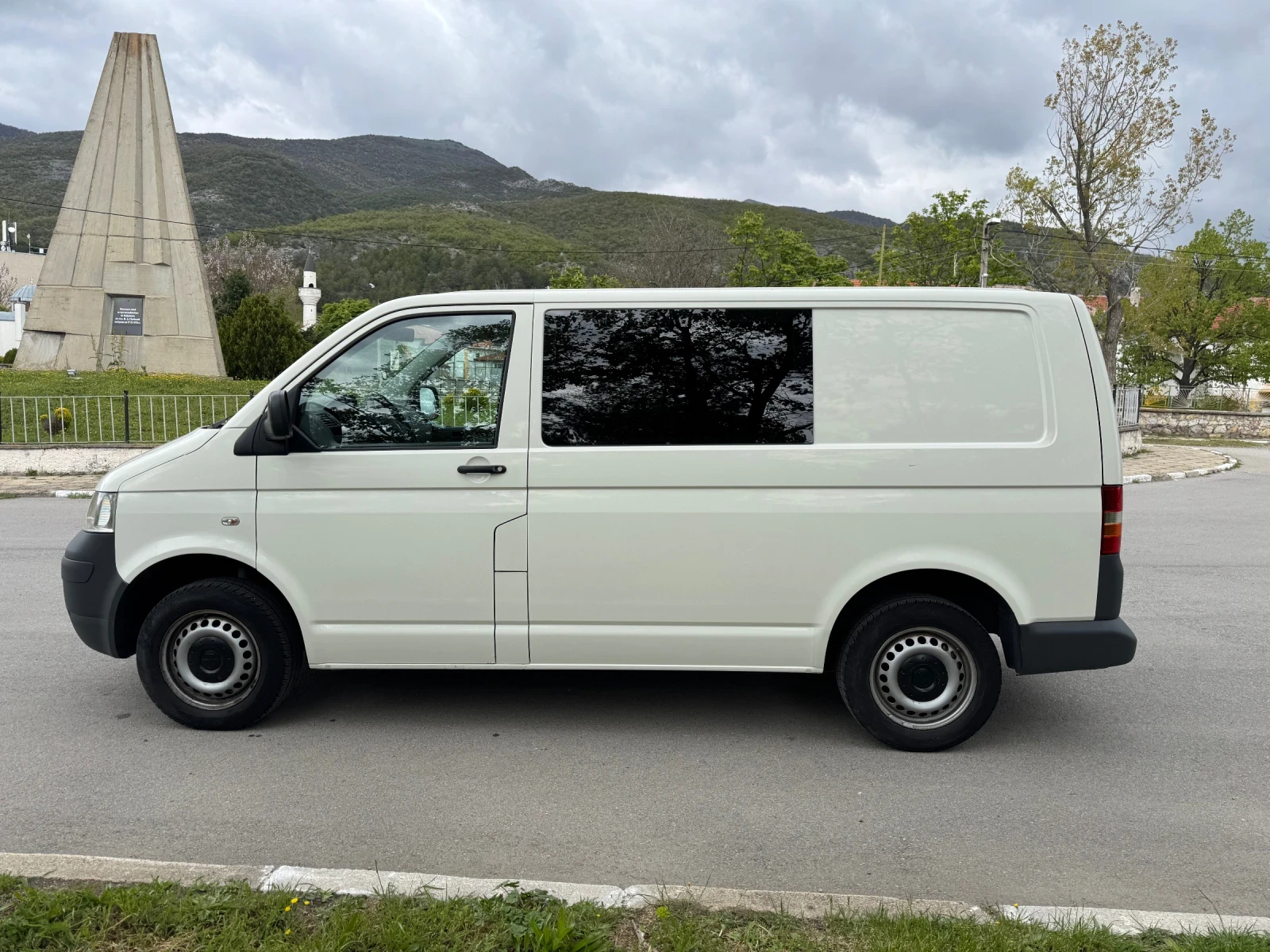 VW T5, снимка 6 - Бусове и автобуси - 54412139