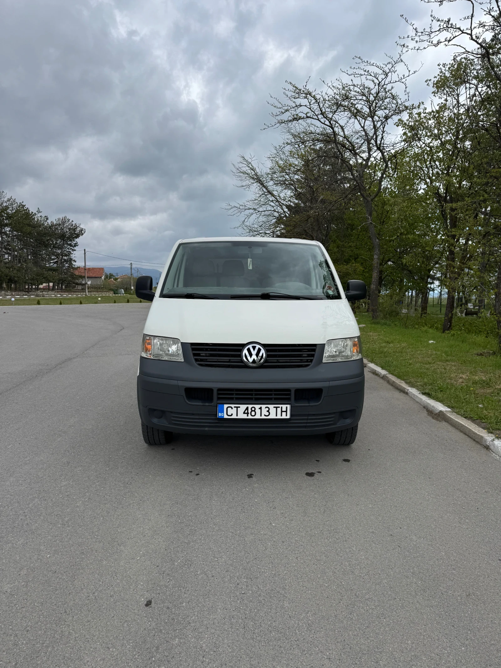 VW T5, снимка 5 - Бусове и автобуси - 54412139