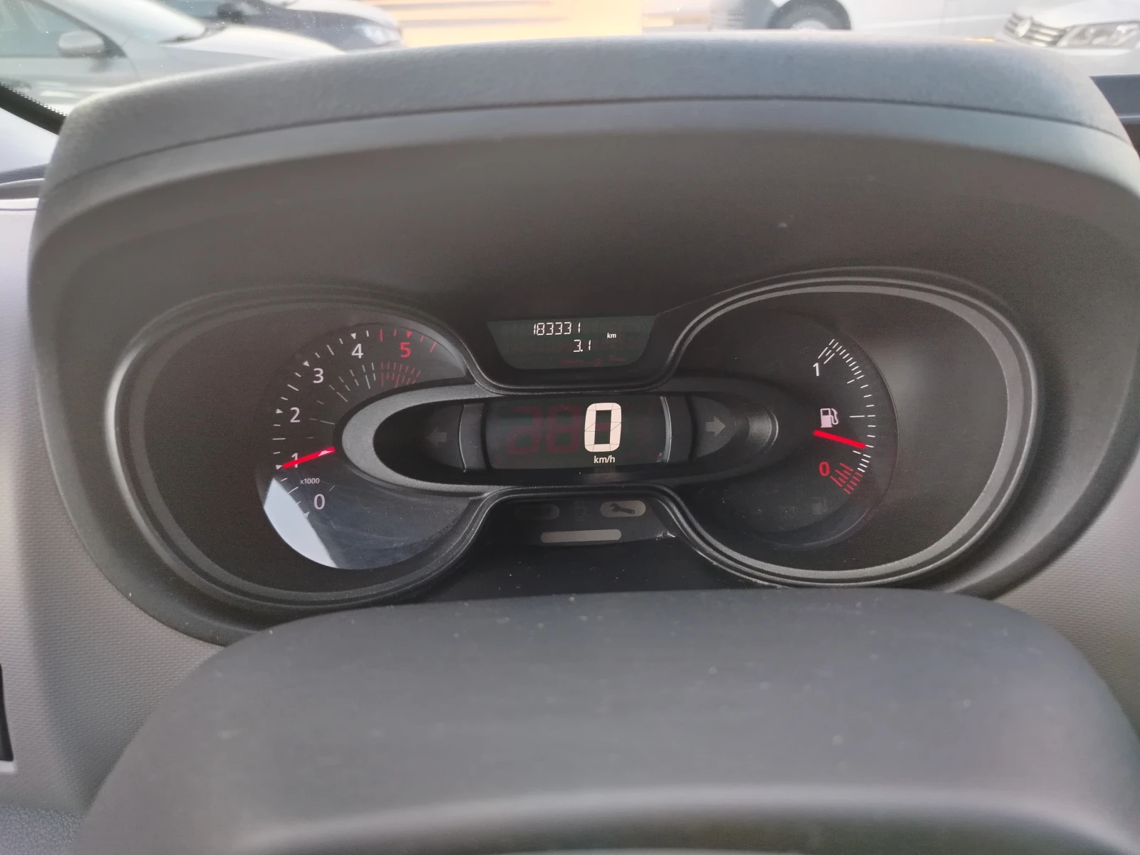 Renault Trafic 1.6dci Хладилен , снимка 10 - Бусове и автобуси - 55737459