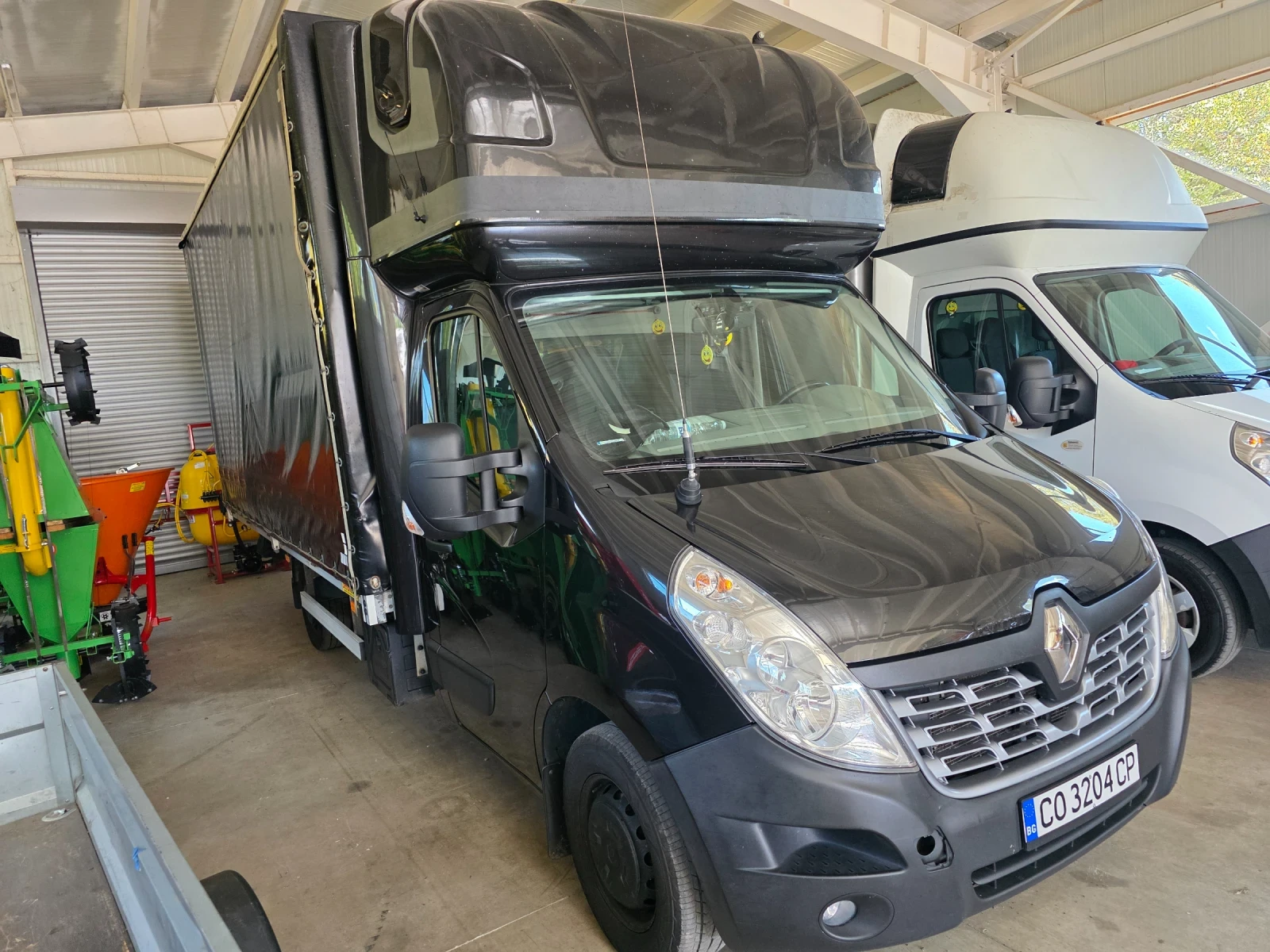 Renault Master, снимка 3 - Бусове и автобуси - 56311295