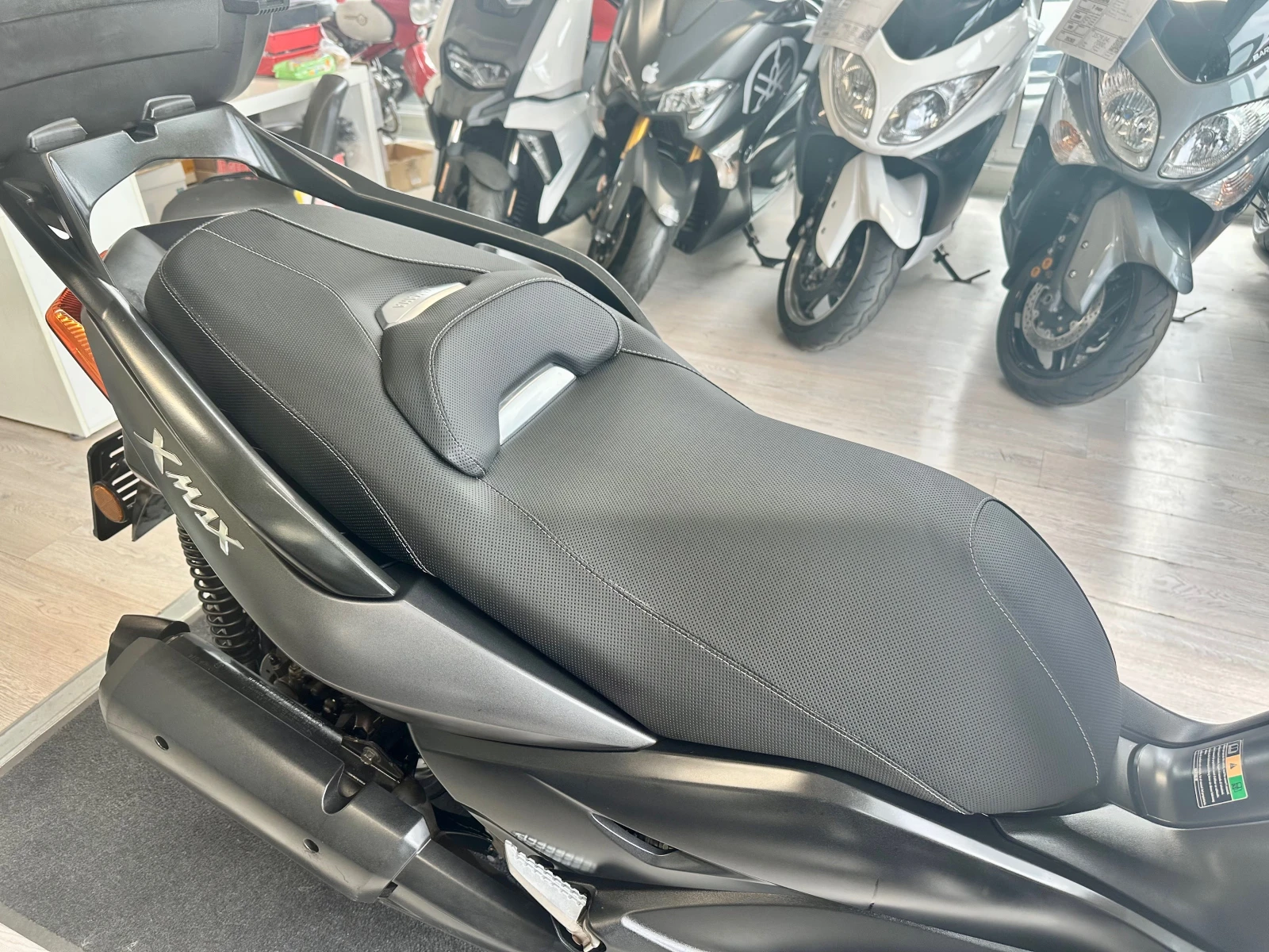 Yamaha X-max 300i ABS/TC/LED 08.2018г., снимка 4 - Мотоциклети и мототехника - 54218250