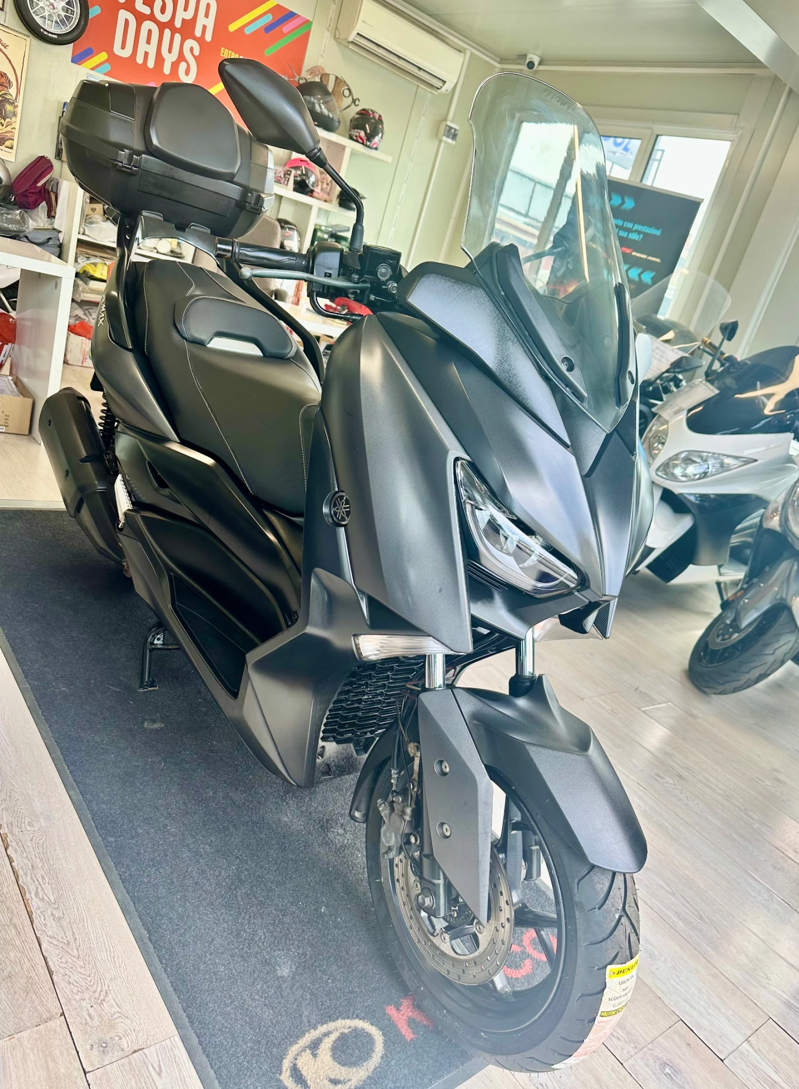 Yamaha X-max 300i ABS/TC/LED 08.2018г., снимка 8 - Мотоциклети и мототехника - 54218250