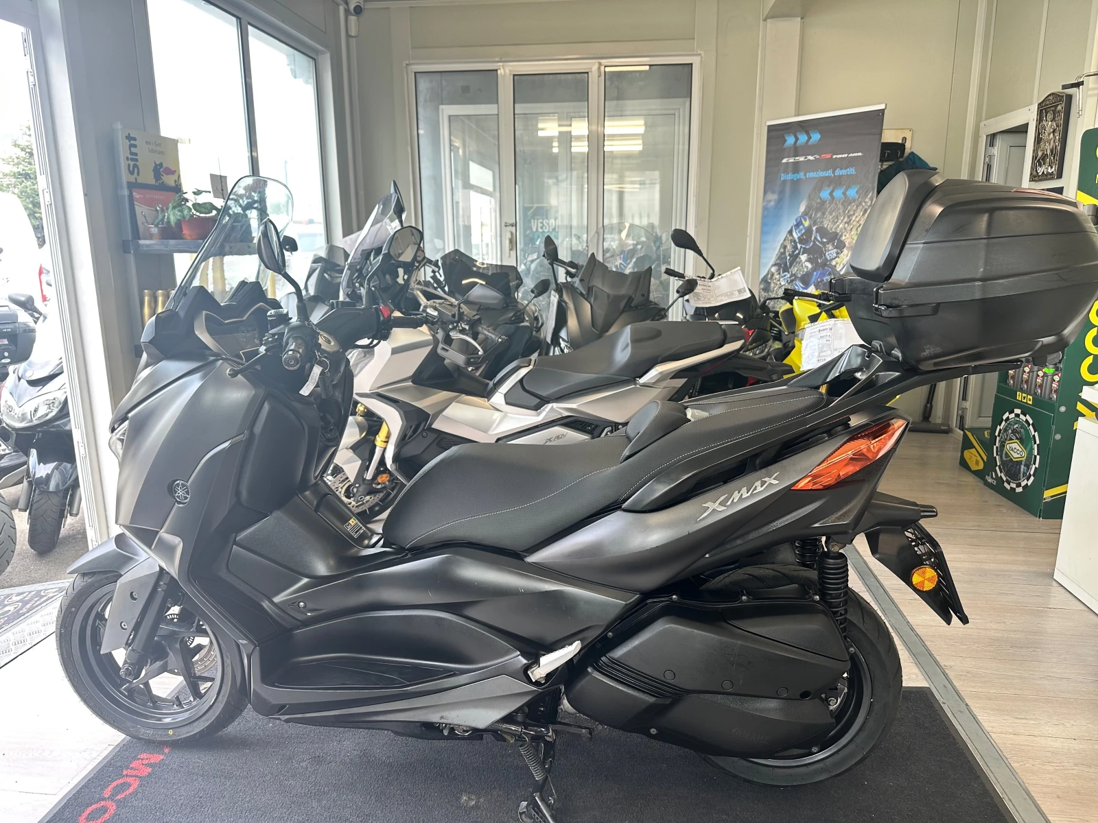 Yamaha X-max 300i ABS/TC/LED 08.2018г., снимка 17 - Мотоциклети и мототехника - 54218250