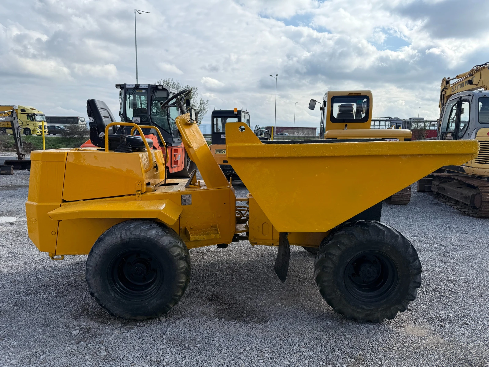    Thwaites XR3000 | Mobile.bg   1