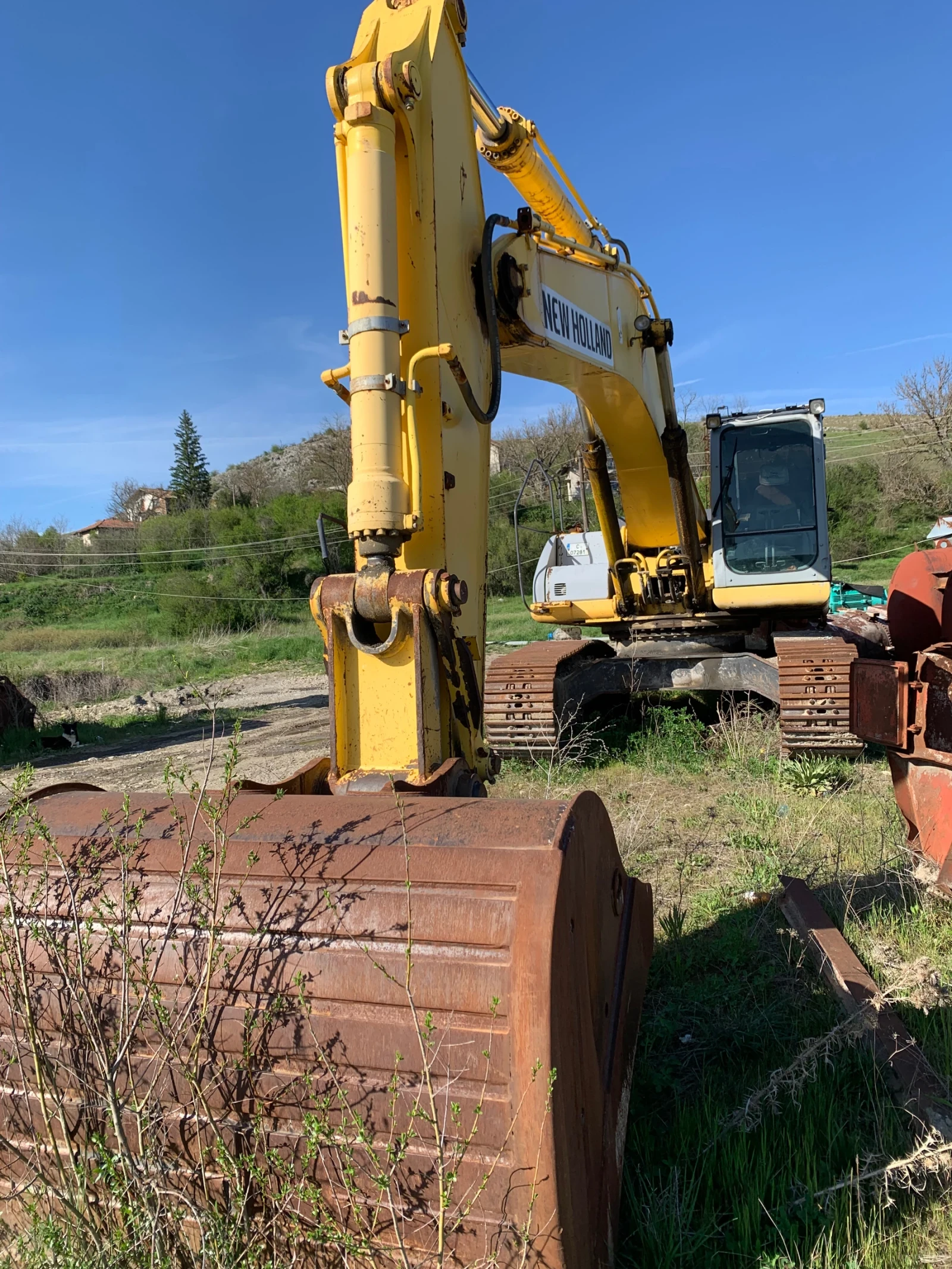 Багер New Holland Kobelco 385, снимка 2 - Индустриална техника - 55436488