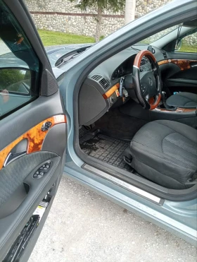Mercedes-Benz E 280, снимка 7