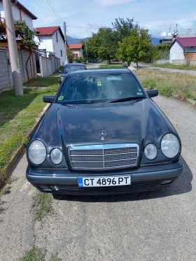 Mercedes-Benz E 280, снимка 1