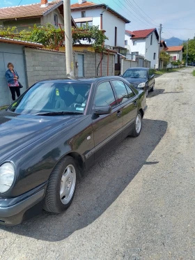 Mercedes-Benz E 280, снимка 2