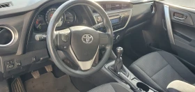 Toyota Auris, снимка 10