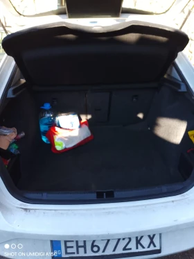 Seat Toledo 1.6TDI - 3999 € / 7821.36 лв. - 18431252 7