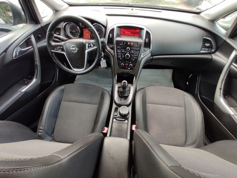 Opel Astra 1.7CDTi/110k.c./EURO 5B, снимка 13 - Автомобили и джипове - 41924246