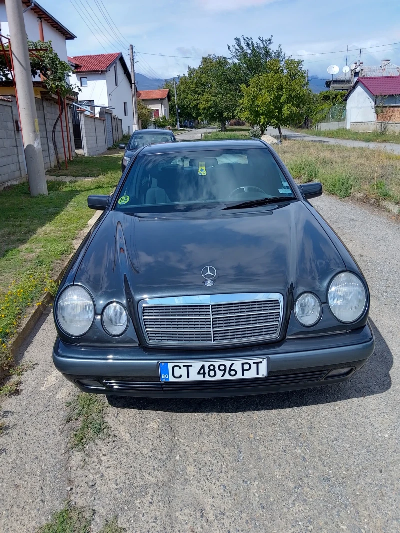 Mercedes-Benz E 280, снимка 1 - Автомобили и джипове - 47247321