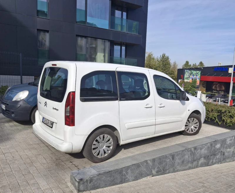 Citroen Berlingo, снимка 1 - Автомобили и джипове - 47661824