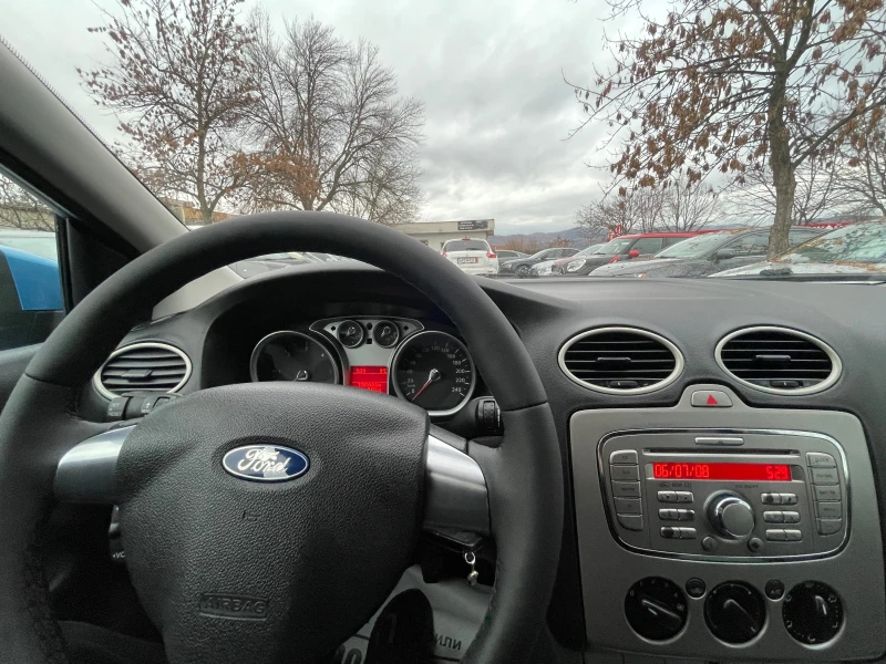 Ford Focus 1.6 TDCI, снимка 9 - Автомобили и джипове - 48209797