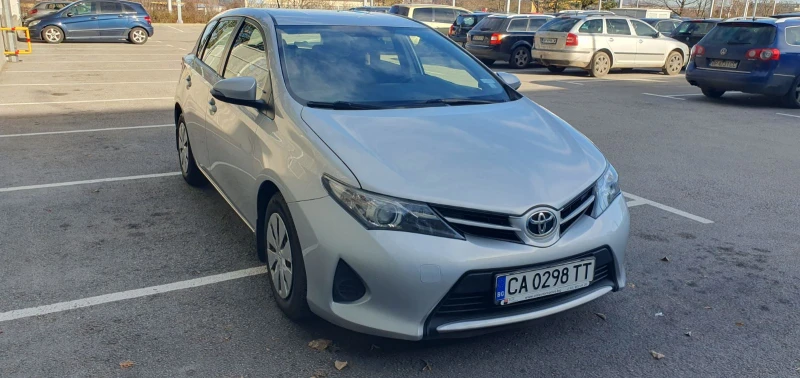 Toyota Auris, снимка 7 - Автомобили и джипове - 48394087