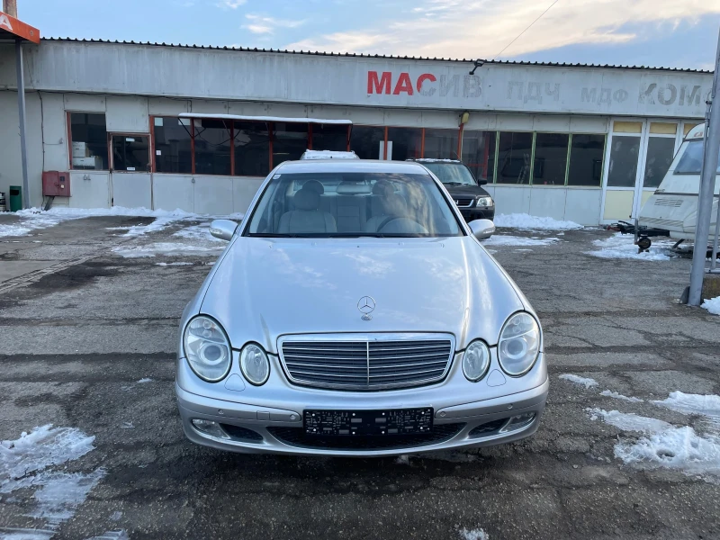 Mercedes-Benz E 270 2.7 CDi, снимка 2 - Автомобили и джипове - 49264474