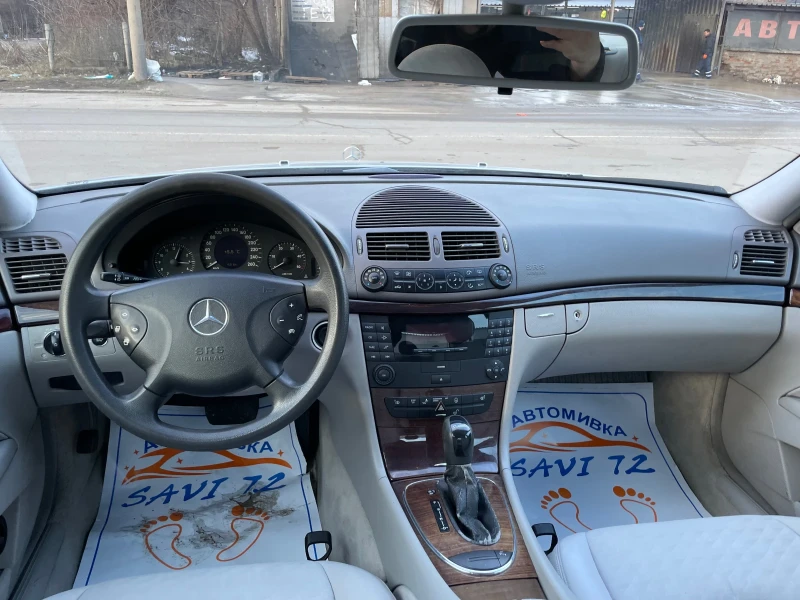 Mercedes-Benz E 270 2.7 CDi, снимка 11 - Автомобили и джипове - 49264474