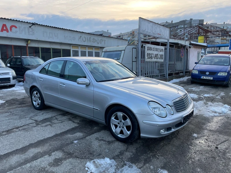 Mercedes-Benz E 270 2.7 CDi, снимка 3 - Автомобили и джипове - 49264474