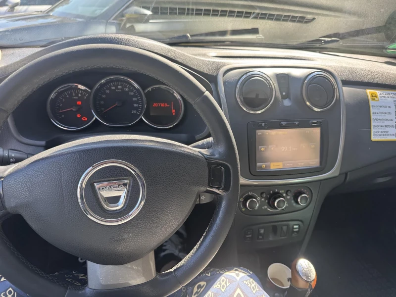 Dacia Logan 1.2, снимка 13 - Автомобили и джипове - 49584000