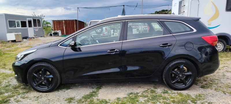 Kia Ceed 1.6i-135к.с, снимка 8 - Автомобили и джипове - 50399733