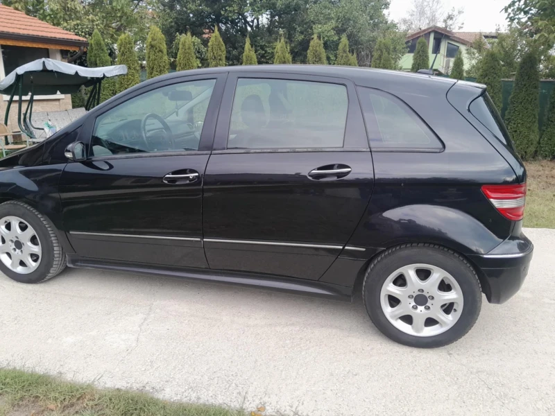 Mercedes-Benz B 180, снимка 2 - Автомобили и джипове - 52339548