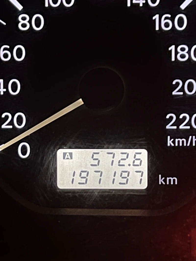 Mitsubishi Space star, снимка 13 - Автомобили и джипове - 52777175