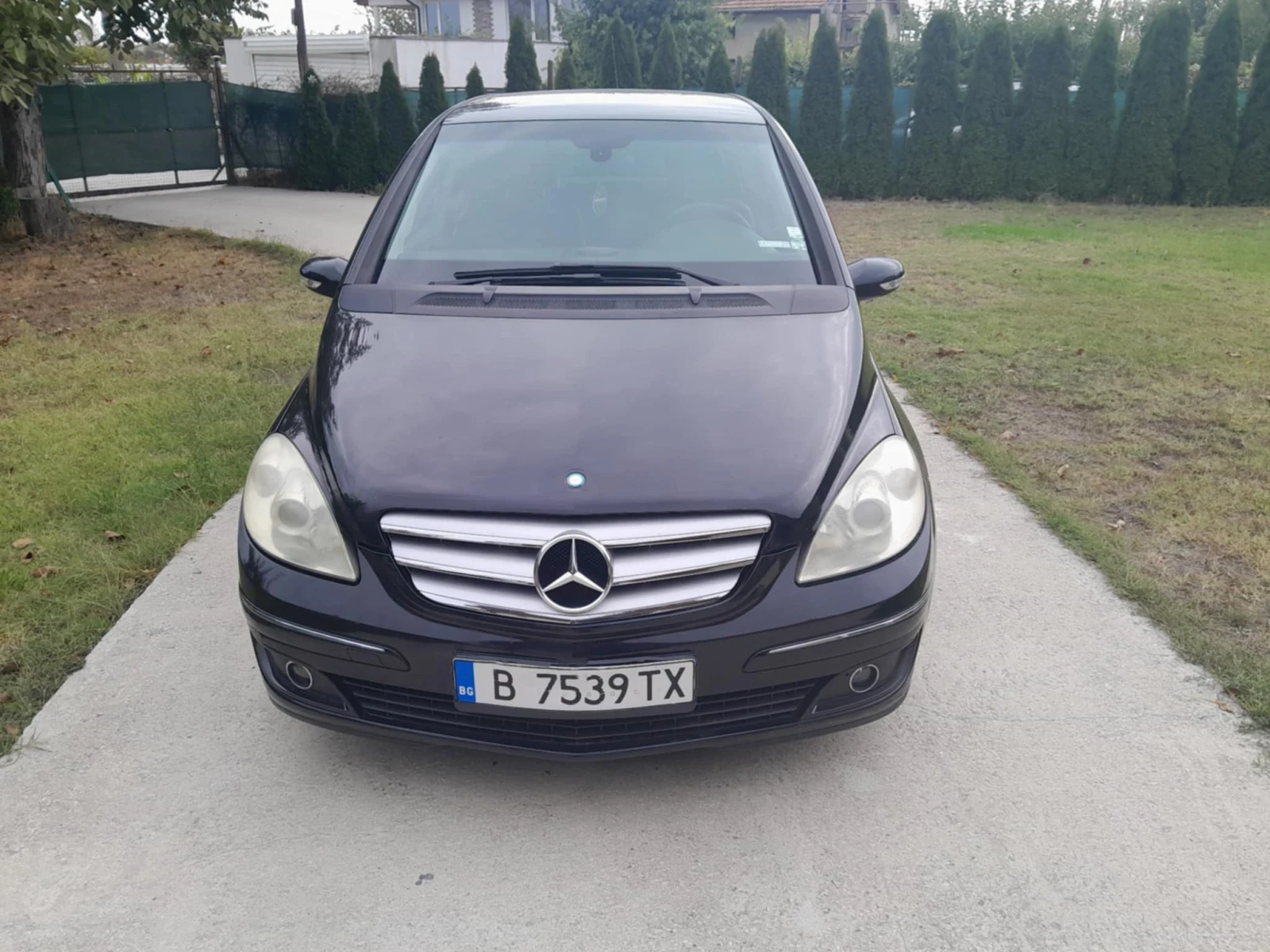 Mercedes-Benz B 180, снимка 1