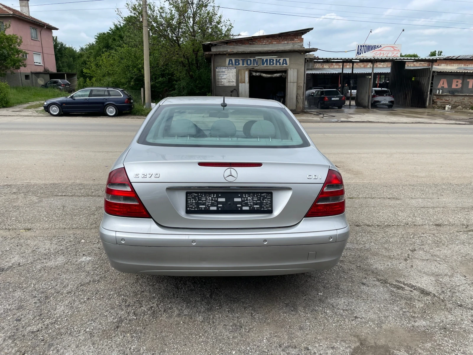 Mercedes-Benz E 270 2.7 CDi - изображение 6