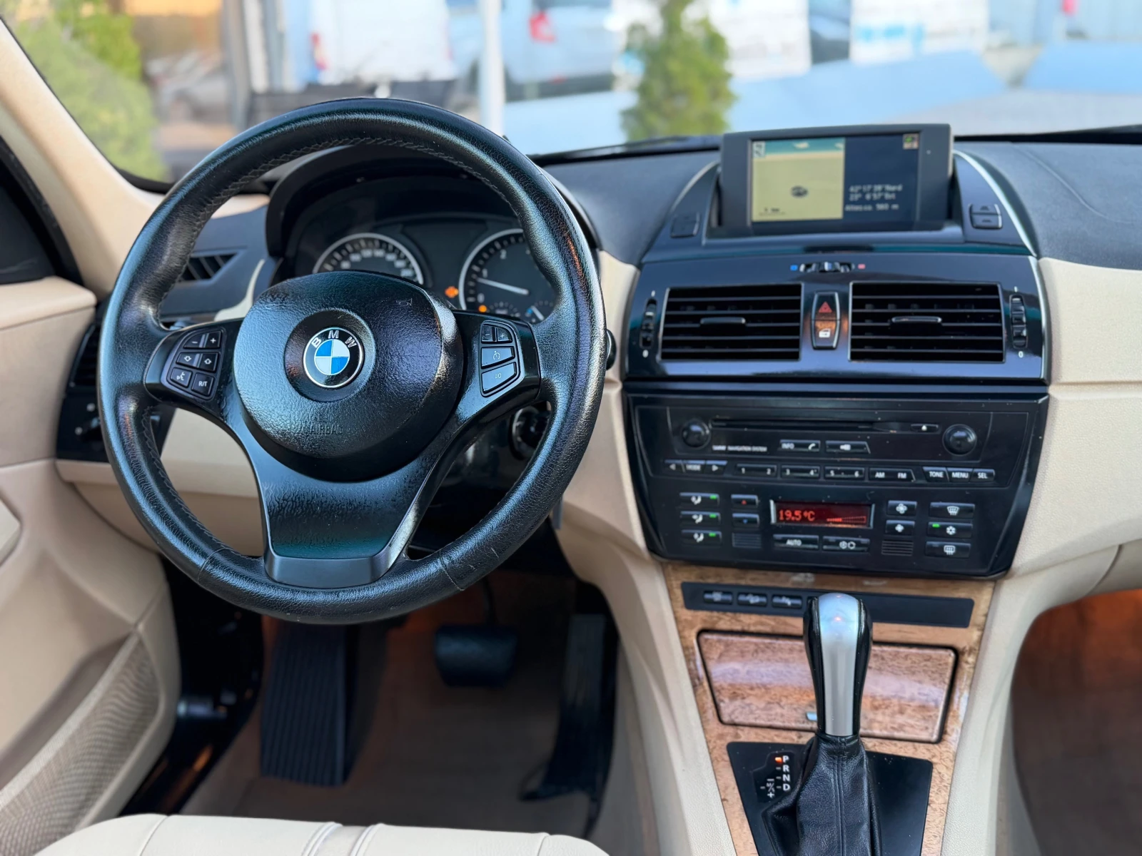 BMW X3 = ИТАЛИЯ= ПАНОРАМА= НАВИГАЦИЯ* КСЕНОН* КОЖА* , снимка 12 - Автомобили и джипове - 49450677