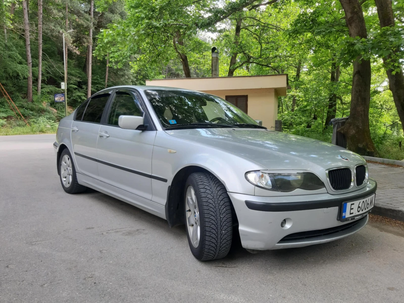 BMW 320  - изображение 2