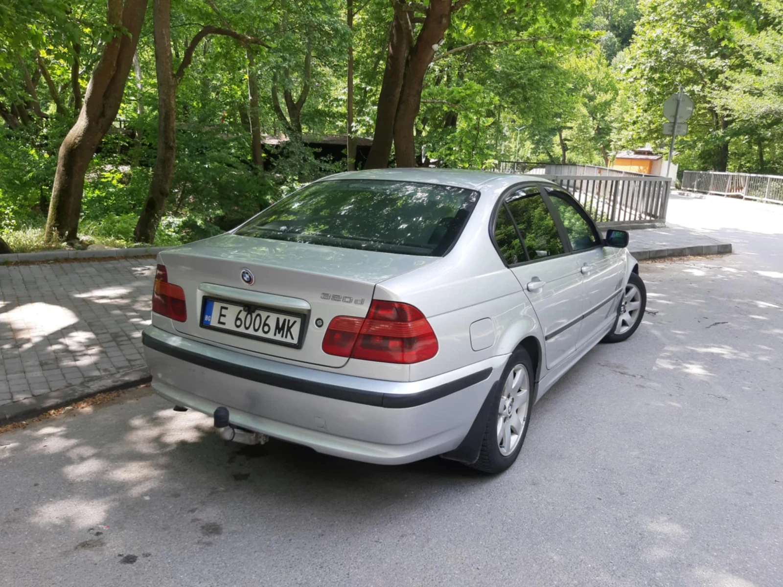 BMW 320  - изображение 5