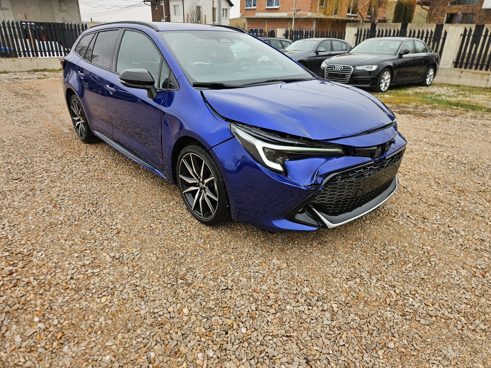 Toyota Corolla TS 1.8HSD GR  SPORT!!!  21500KM!!!!!!!!! - изображение 2