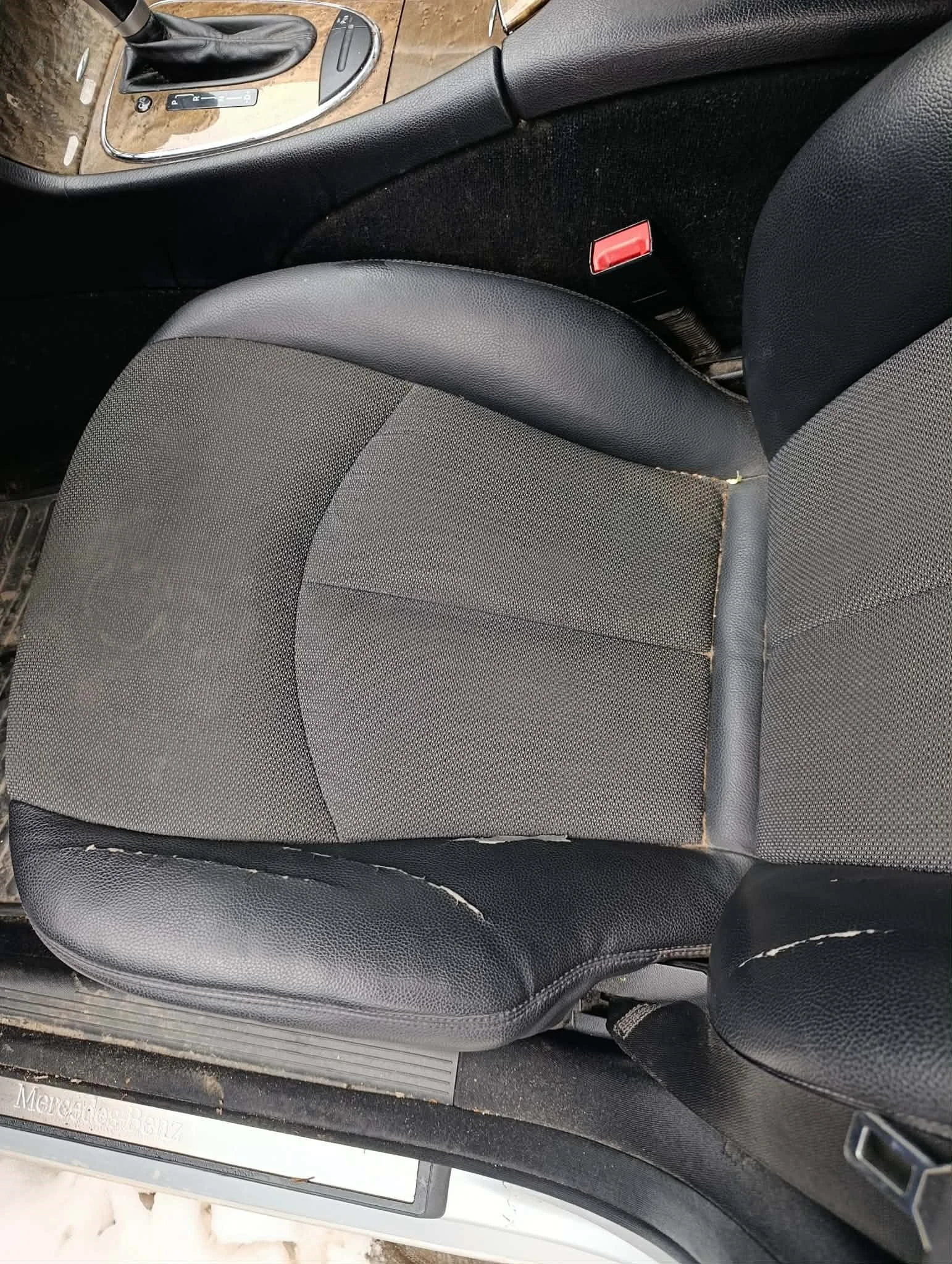 Mercedes-Benz E 220 avantgarde, снимка 11 - Автомобили и джипове - 53731528