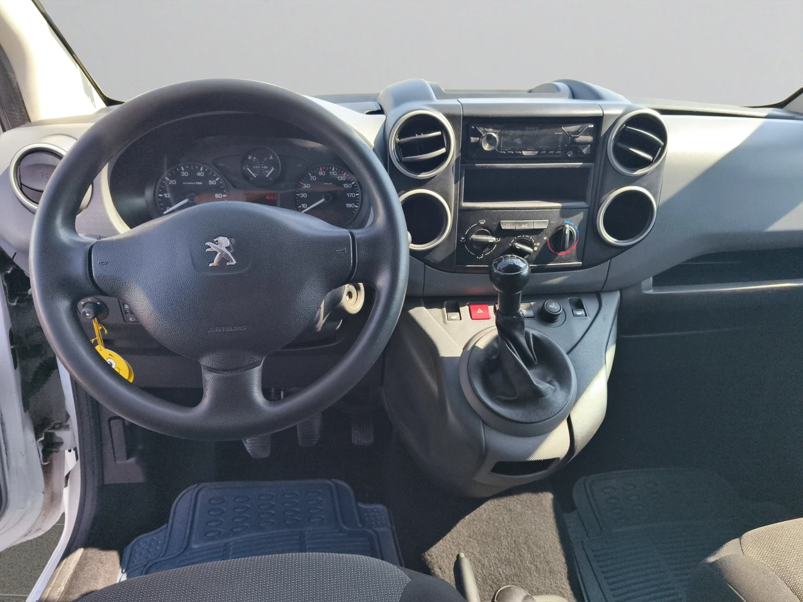 Peugeot Partner FRG LONG 1.6 BlueHDI 100//1801016 - изображение 9