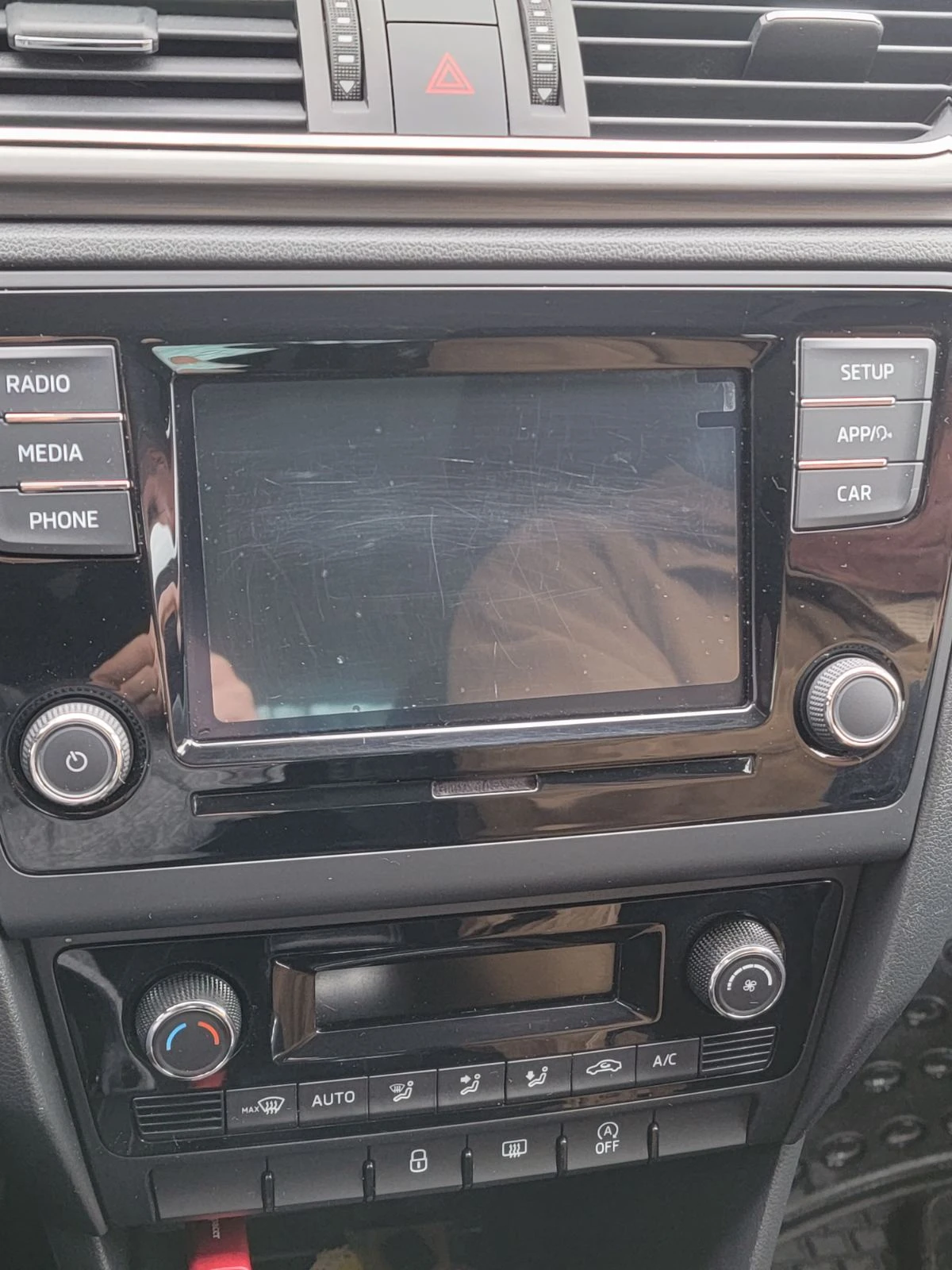 Skoda Rapid спейсбек - edition, снимка 11 - Автомобили и джипове - 53733046