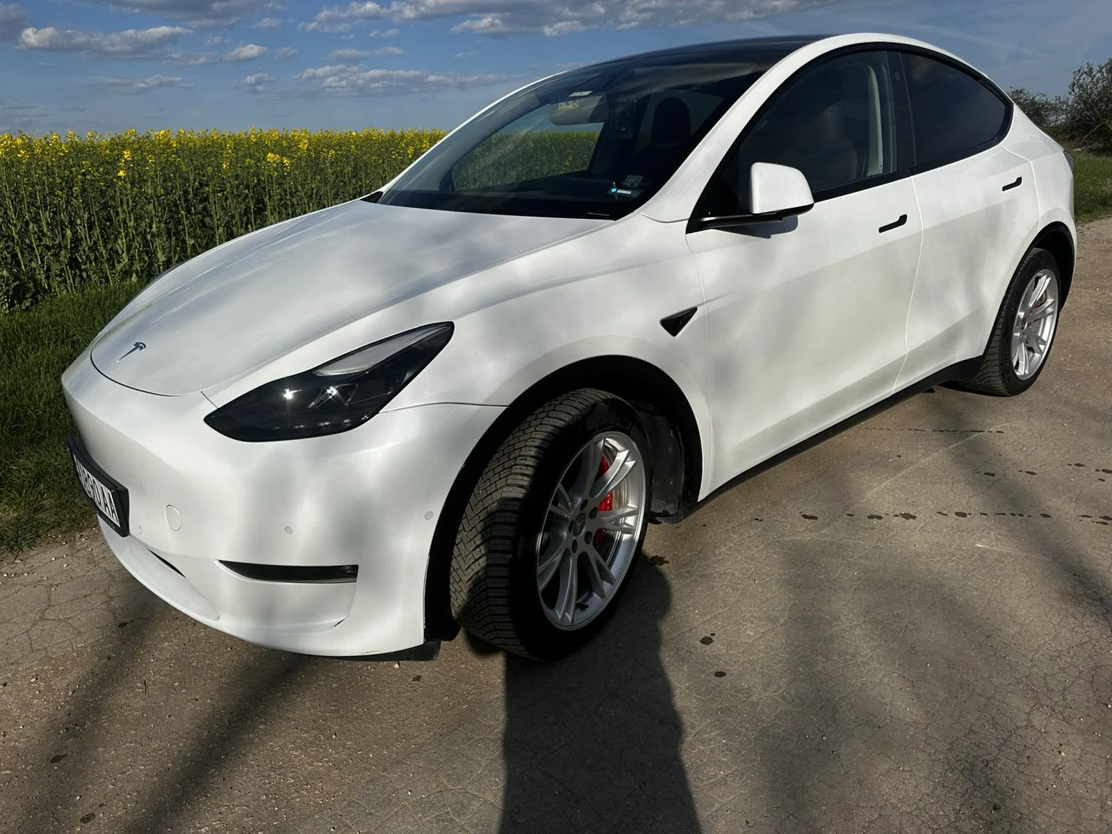 Tesla Model Y, снимка 6 - Автомобили и джипове - 54304878