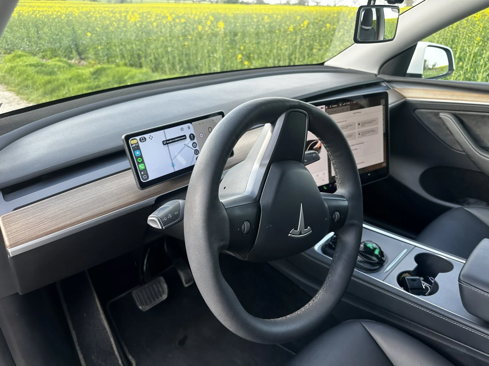 Tesla Model Y, снимка 11 - Автомобили и джипове - 54304878