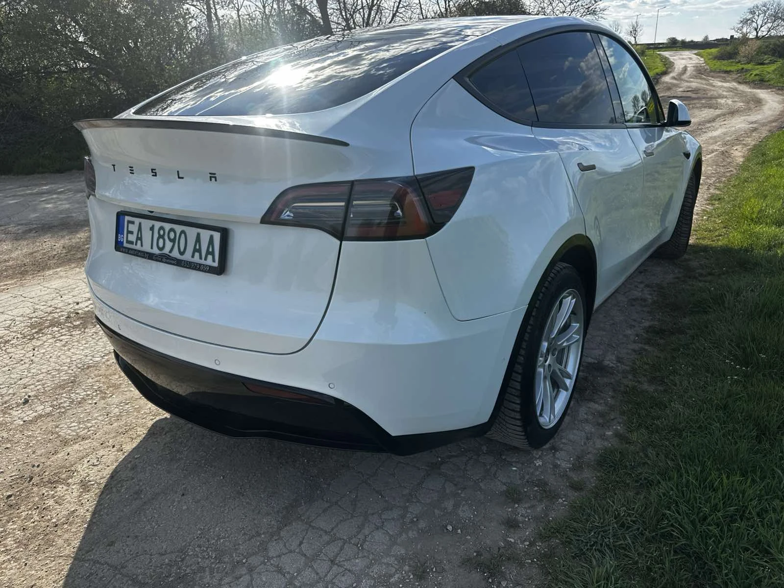 Tesla Model Y, снимка 5 - Автомобили и джипове - 54304878