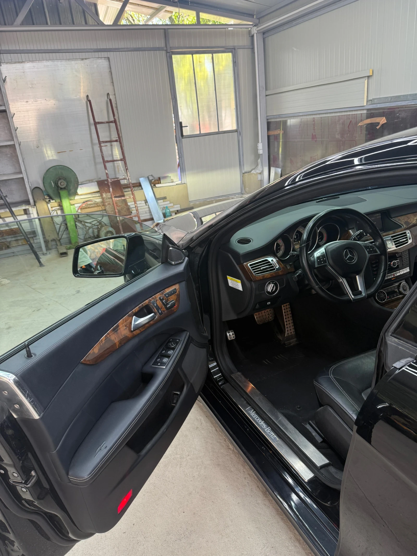 Mercedes-Benz CLS 550, снимка 6 - Автомобили и джипове - 54725037