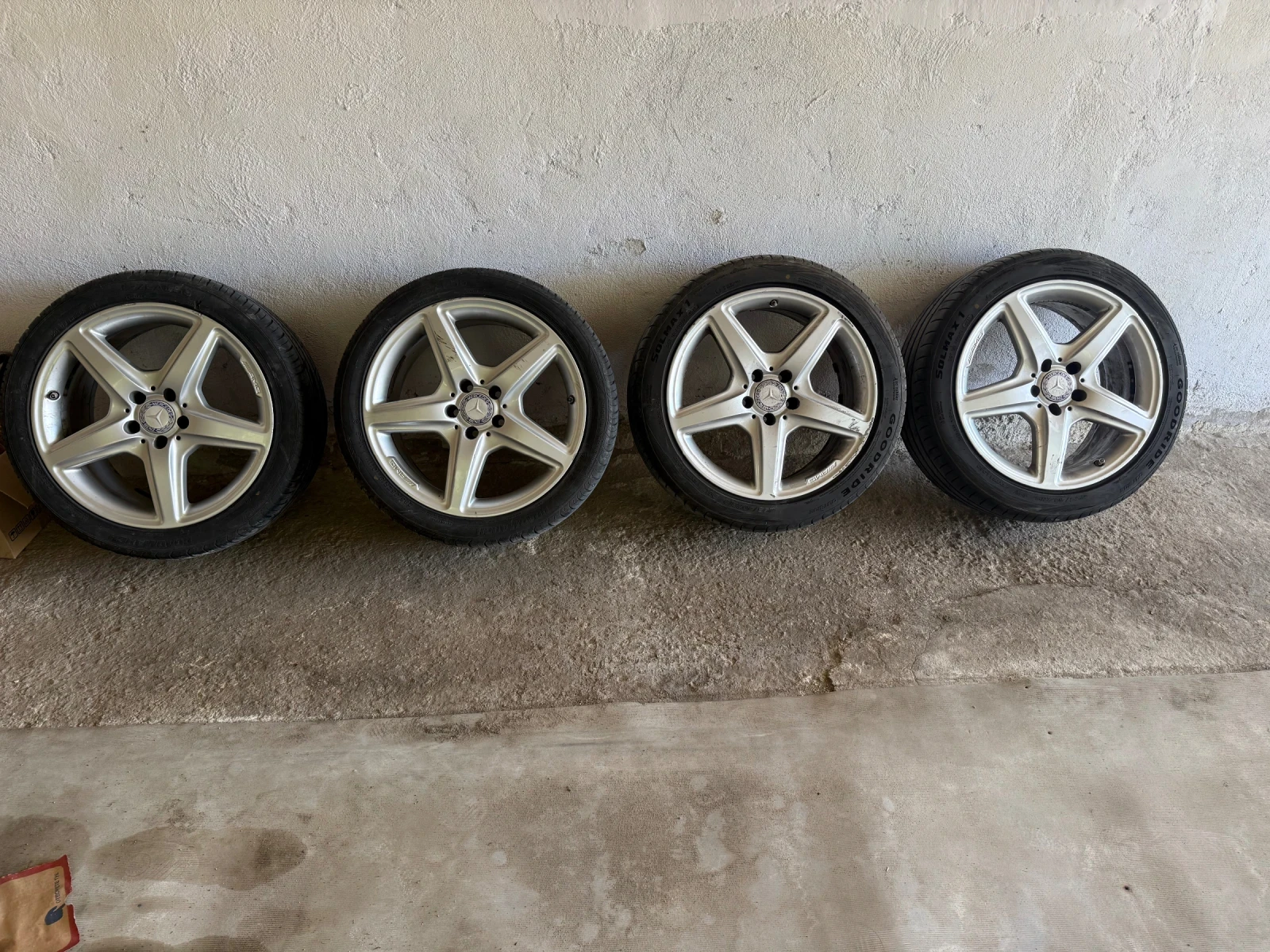 Mercedes-Benz CLS 550, снимка 16 - Автомобили и джипове - 54725037