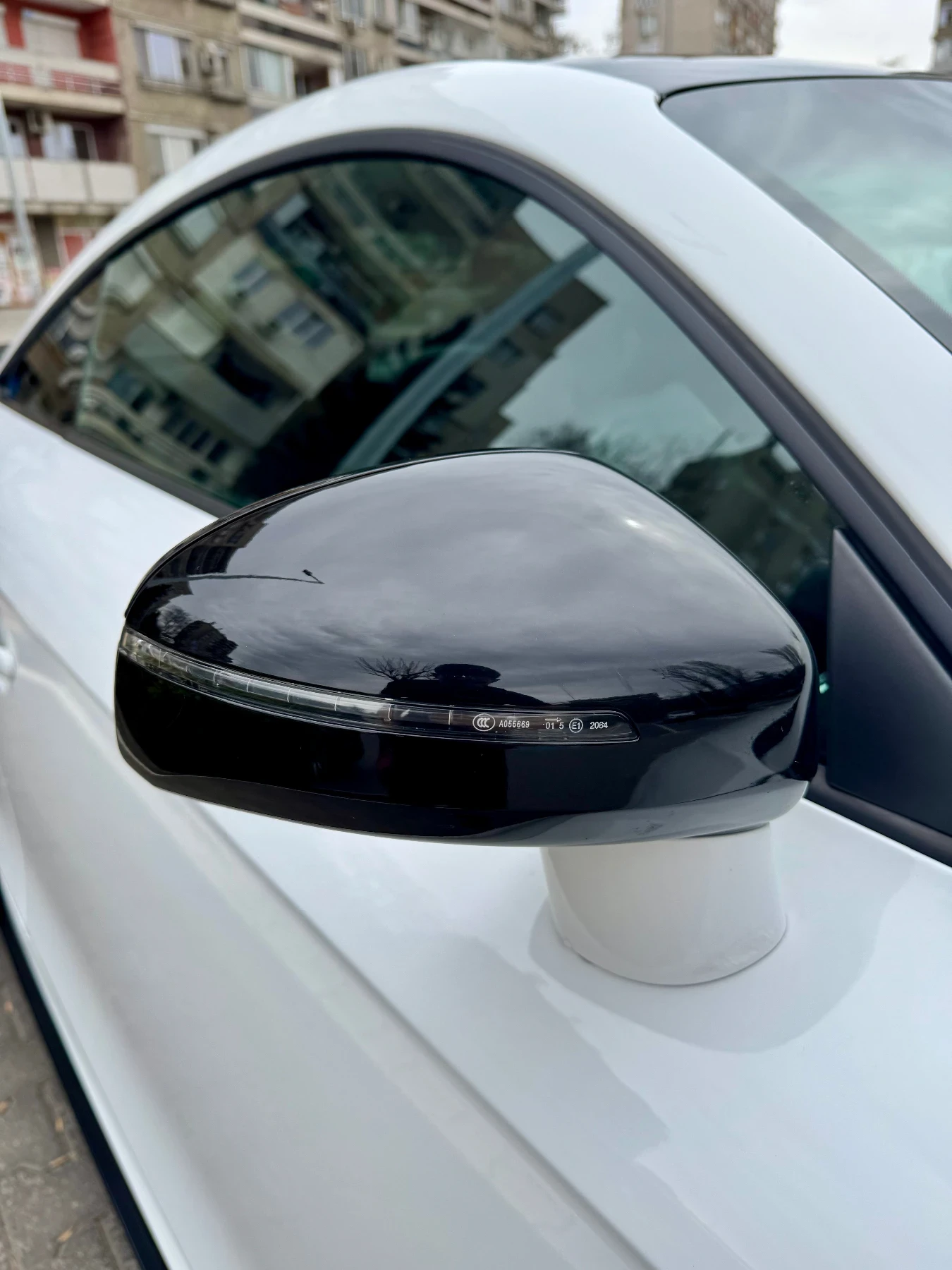 Audi Tt 2.0 tfsi, снимка 4 - Автомобили и джипове - 54738110
