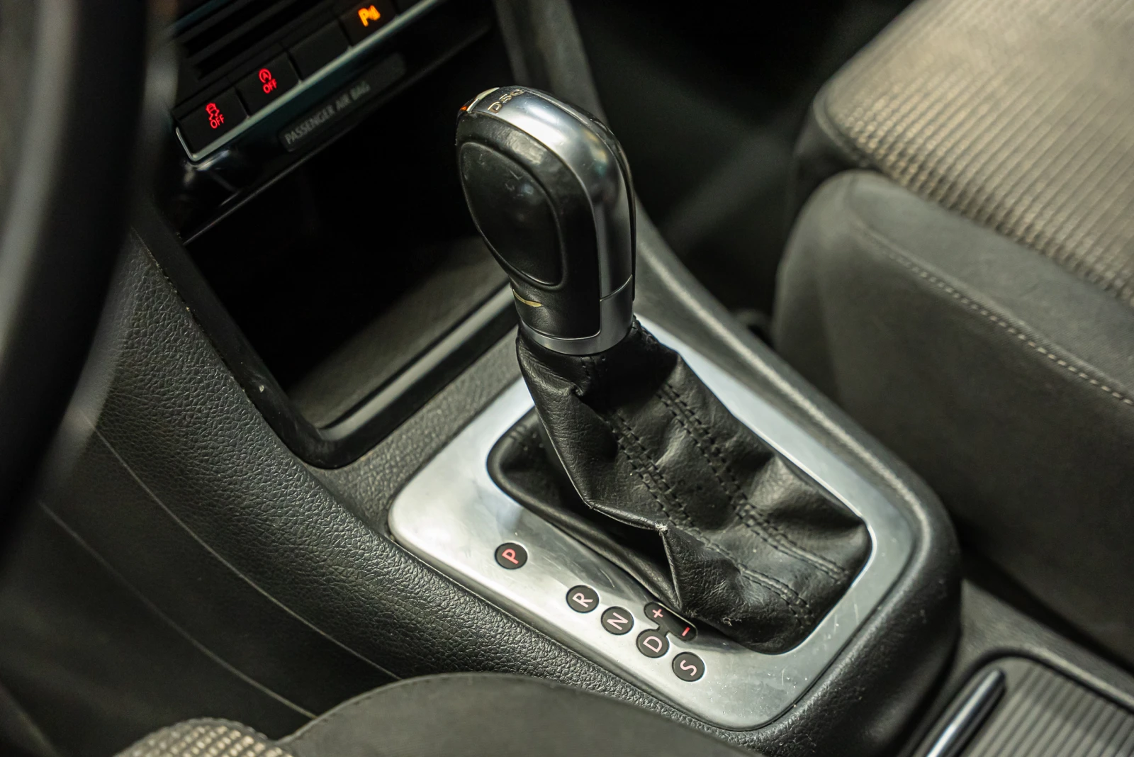 VW Sharan 2.0 TDI, снимка 8 - Автомобили и джипове - 55391033