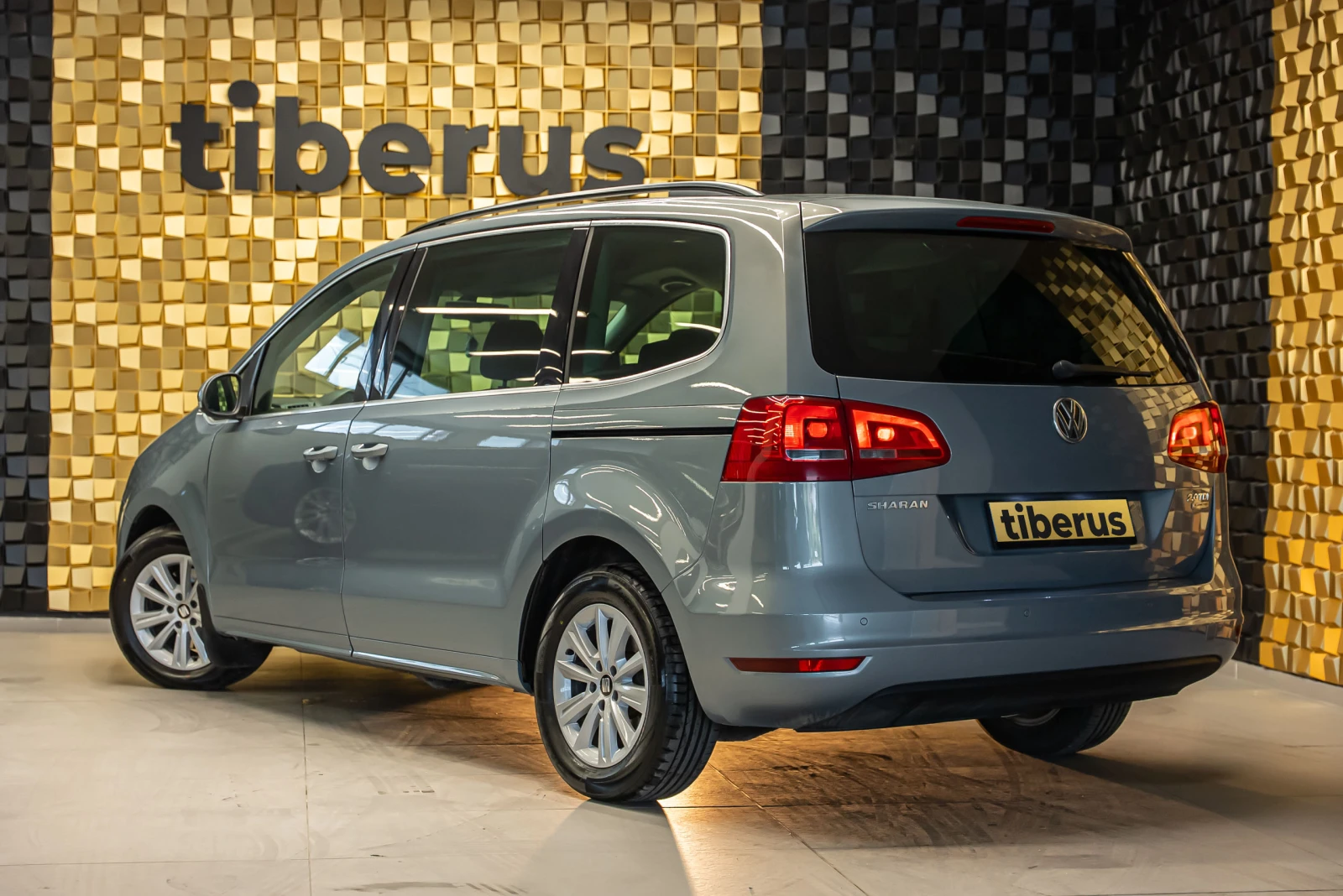 VW Sharan 2.0 TDI, снимка 2 - Автомобили и джипове - 55391033