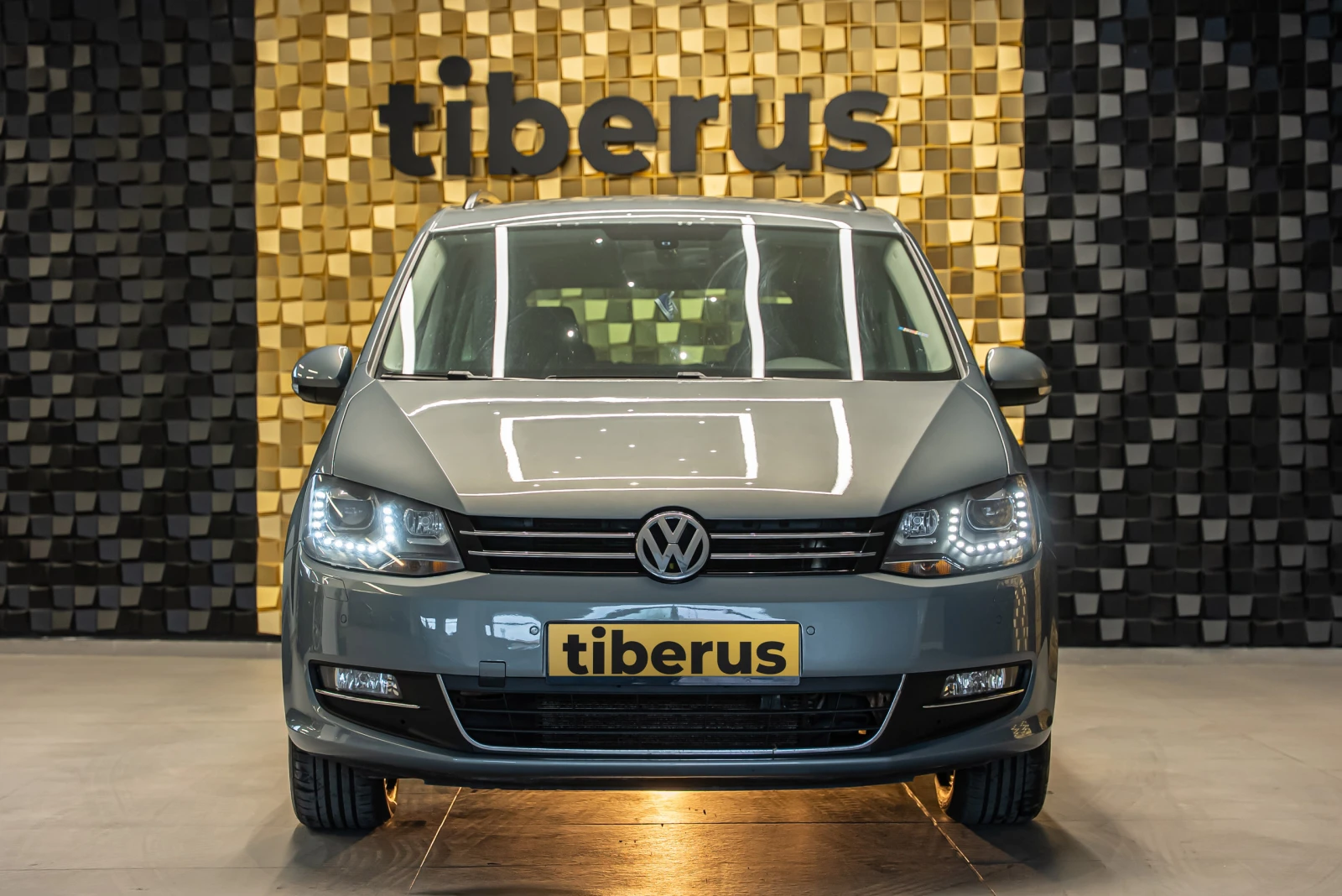 VW Sharan 2.0 TDI, снимка 3 - Автомобили и джипове - 55391033