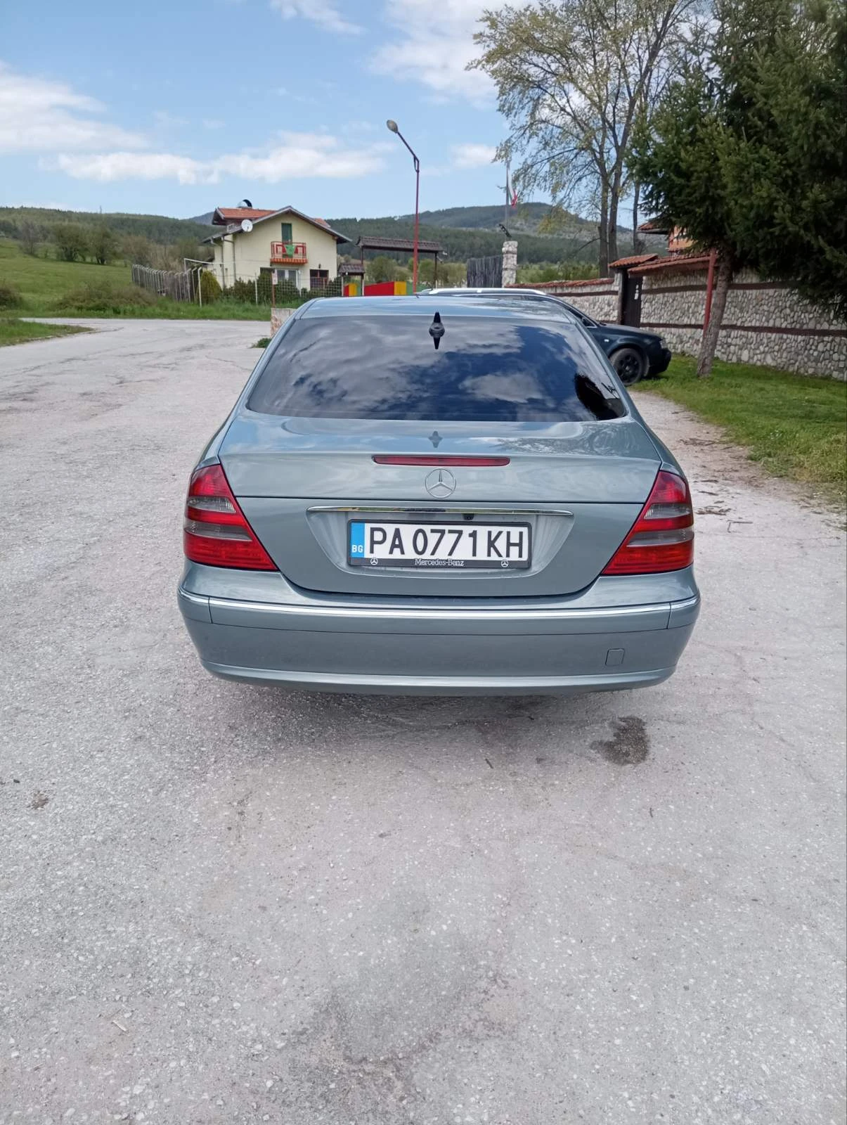 Mercedes-Benz E 280, снимка 5 - Автомобили и джипове - 55393284