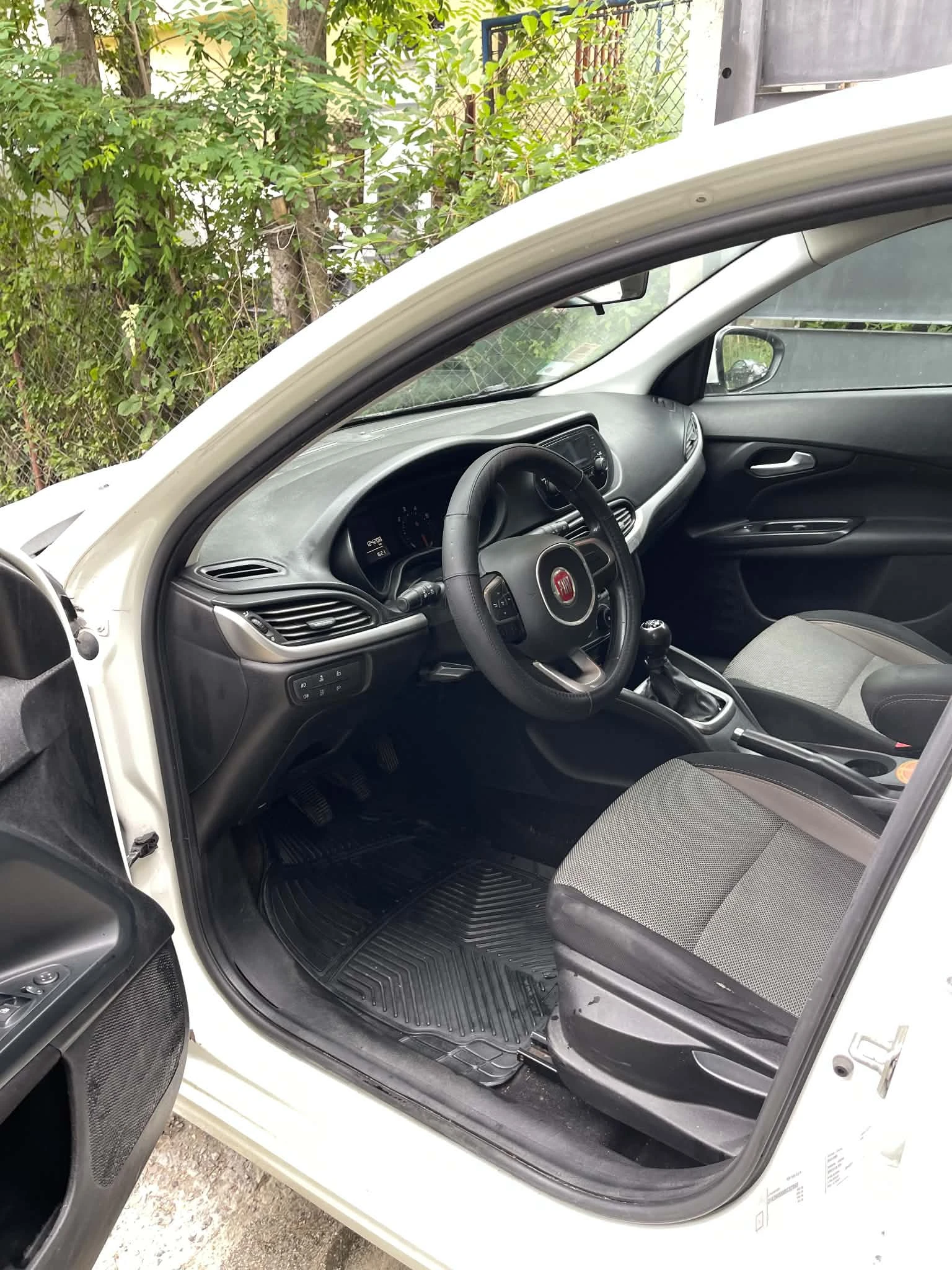 Fiat Tipo 1.4.16v, снимка 10 - Автомобили и джипове - 55406405