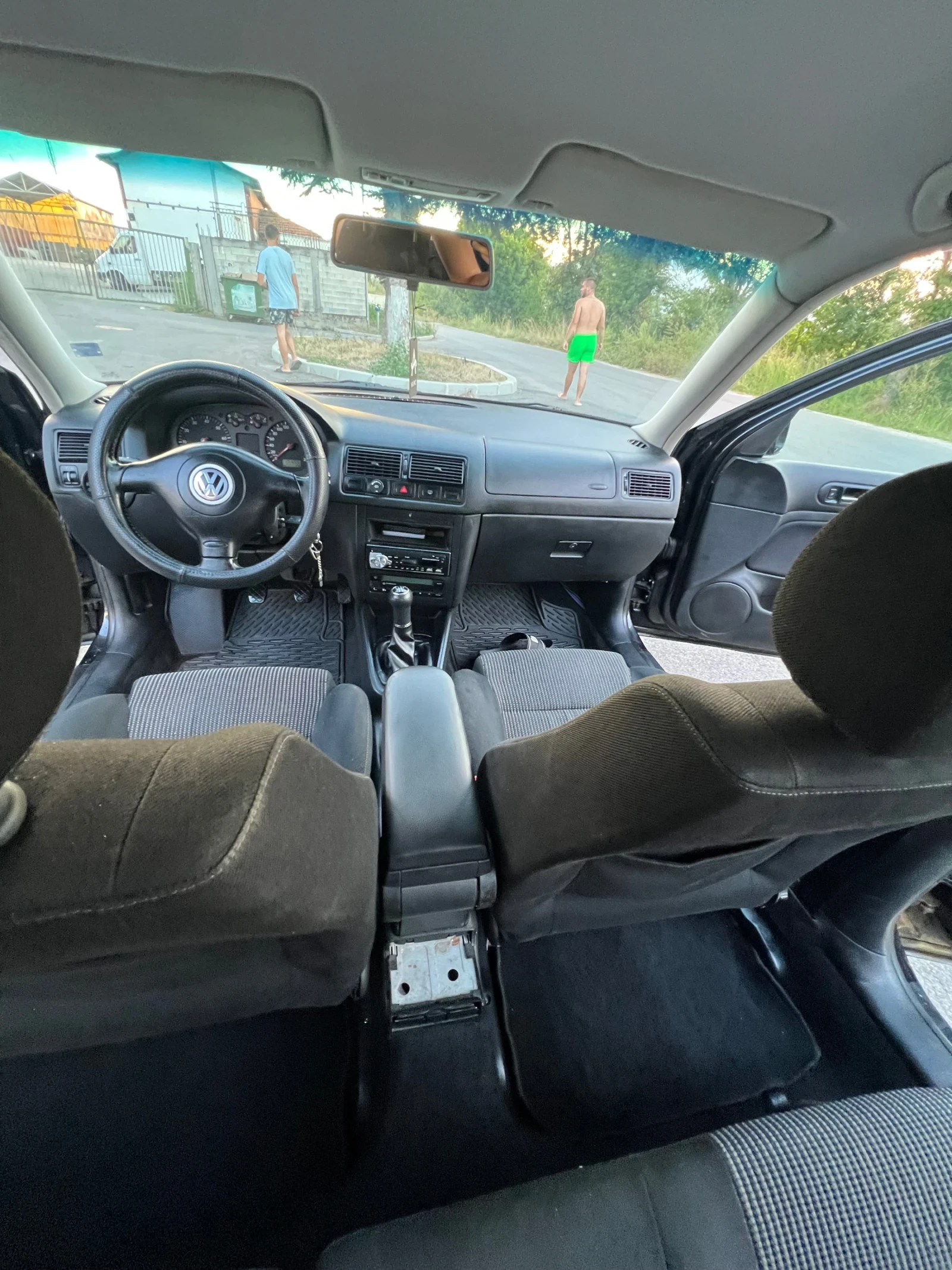 VW Golf, снимка 5 - Автомобили и джипове - 55710221