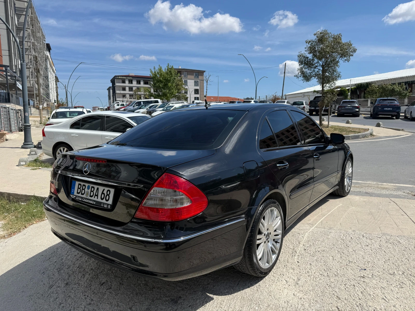 Mercedes-Benz E 320, снимка 5 - Автомобили и джипове - 55877048