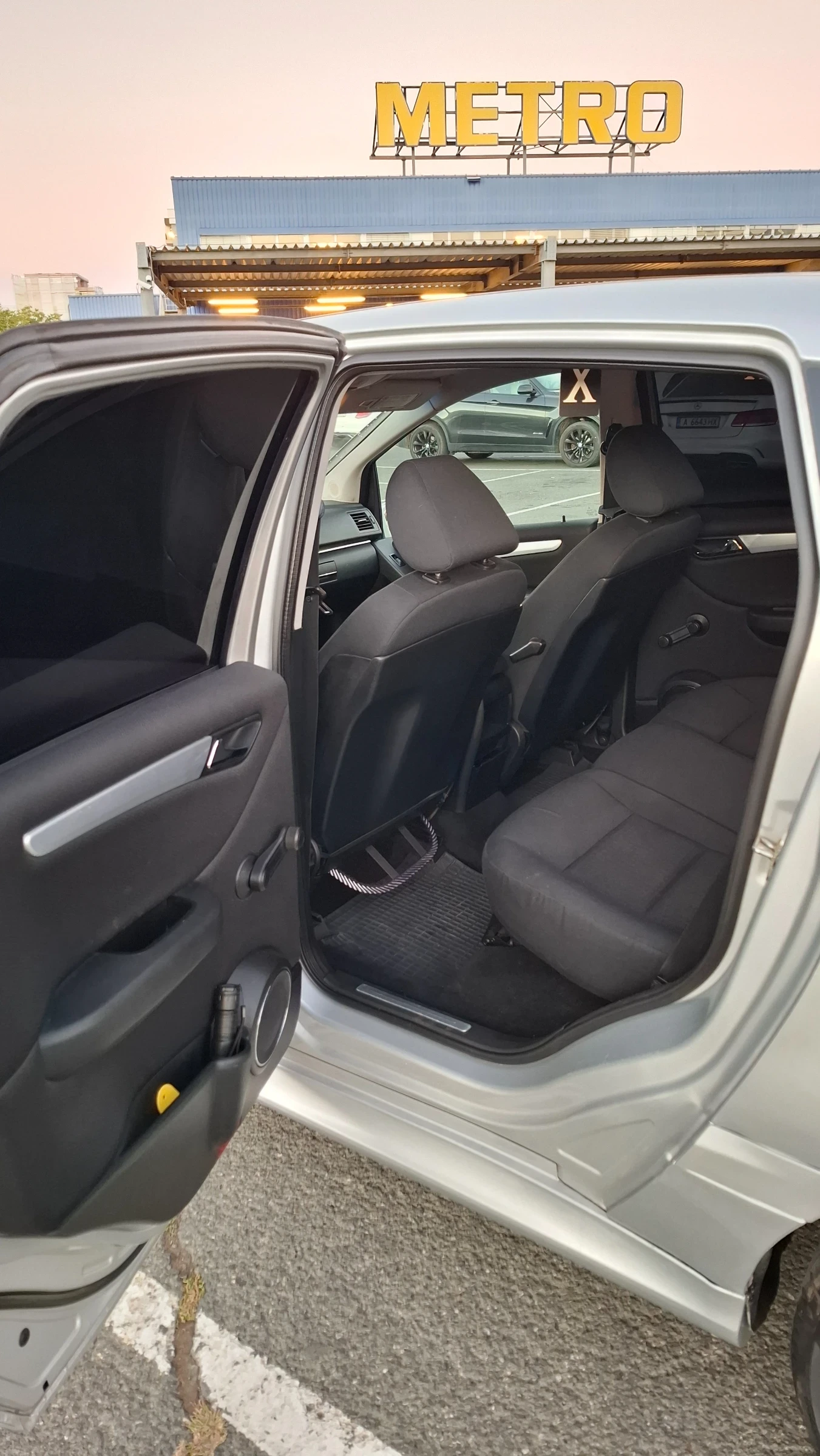 Mercedes-Benz B 180 B180, снимка 8 - Автомобили и джипове - 56165455